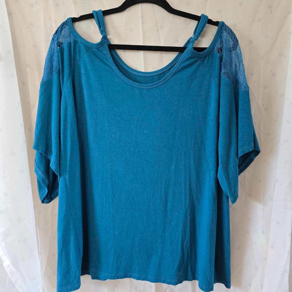 EUC Torrid Teal Cold Shoulder Top